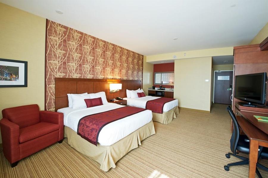 Courtyard By Marriott Ottawa East Hotel Ngoại thất bức ảnh