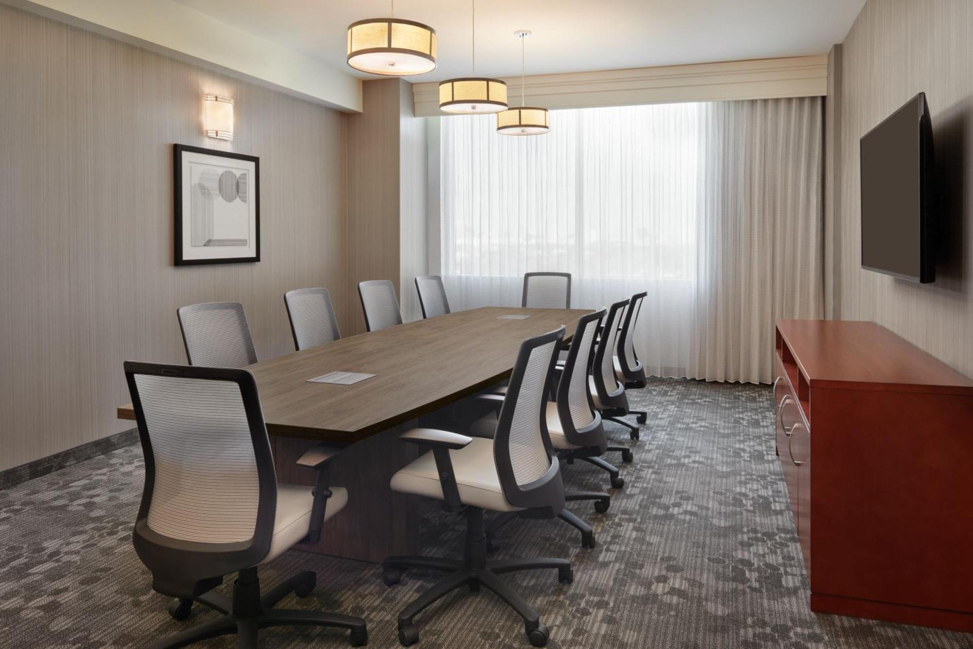 Courtyard By Marriott Ottawa East Hotel Ngoại thất bức ảnh