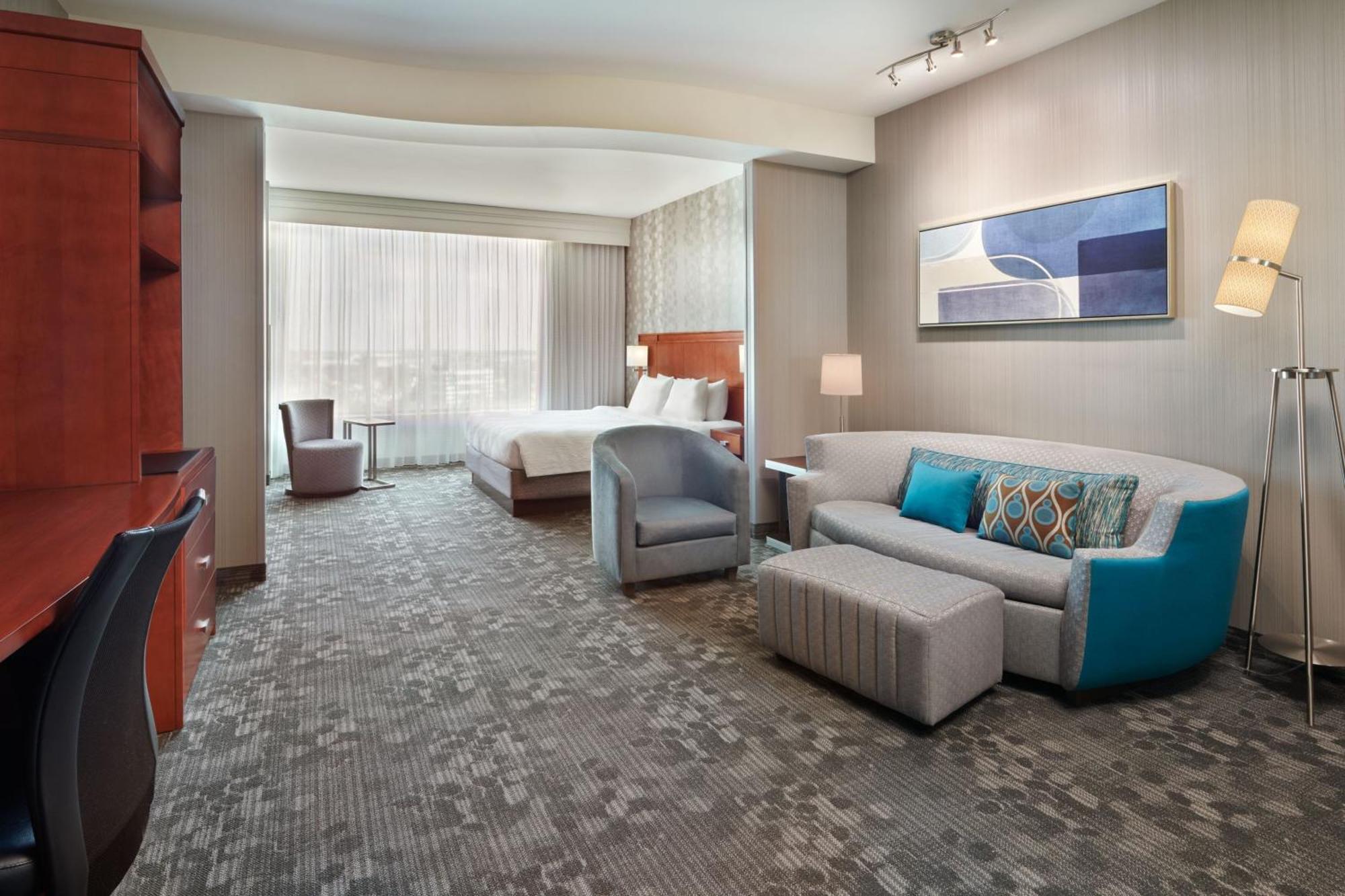 Courtyard By Marriott Ottawa East Hotel Ngoại thất bức ảnh